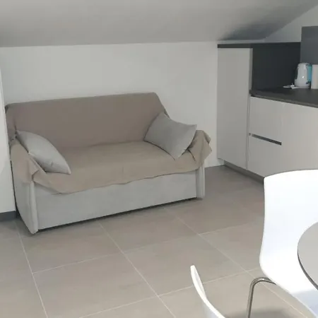 Apartmán 2 *