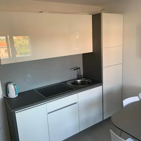 Apartmán 2 *
